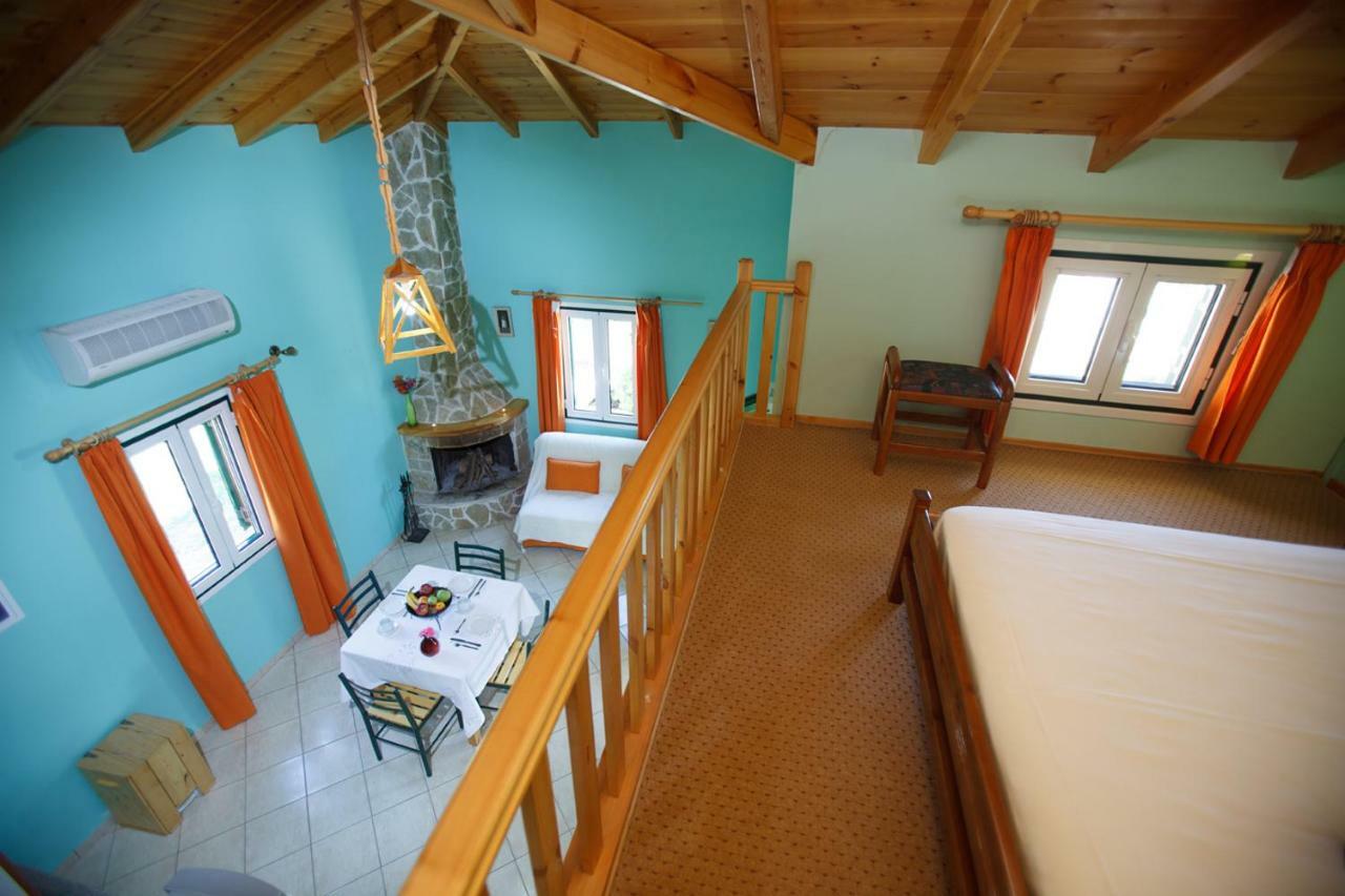Foufas Houses ปาราลีอออัสตรอช ภายนอก รูปภาพ